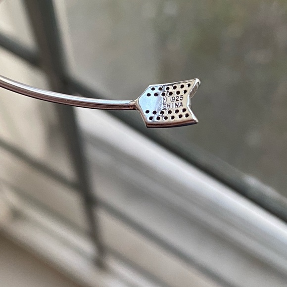 Brand new .925 arrow bracelet - Picture 4 of 7